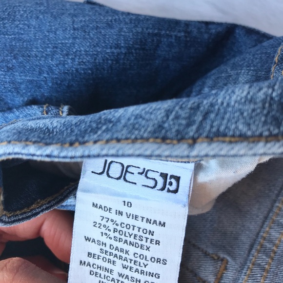 🍋Joe’s Jeans Ripped denim shorts - Picture 6 of 6